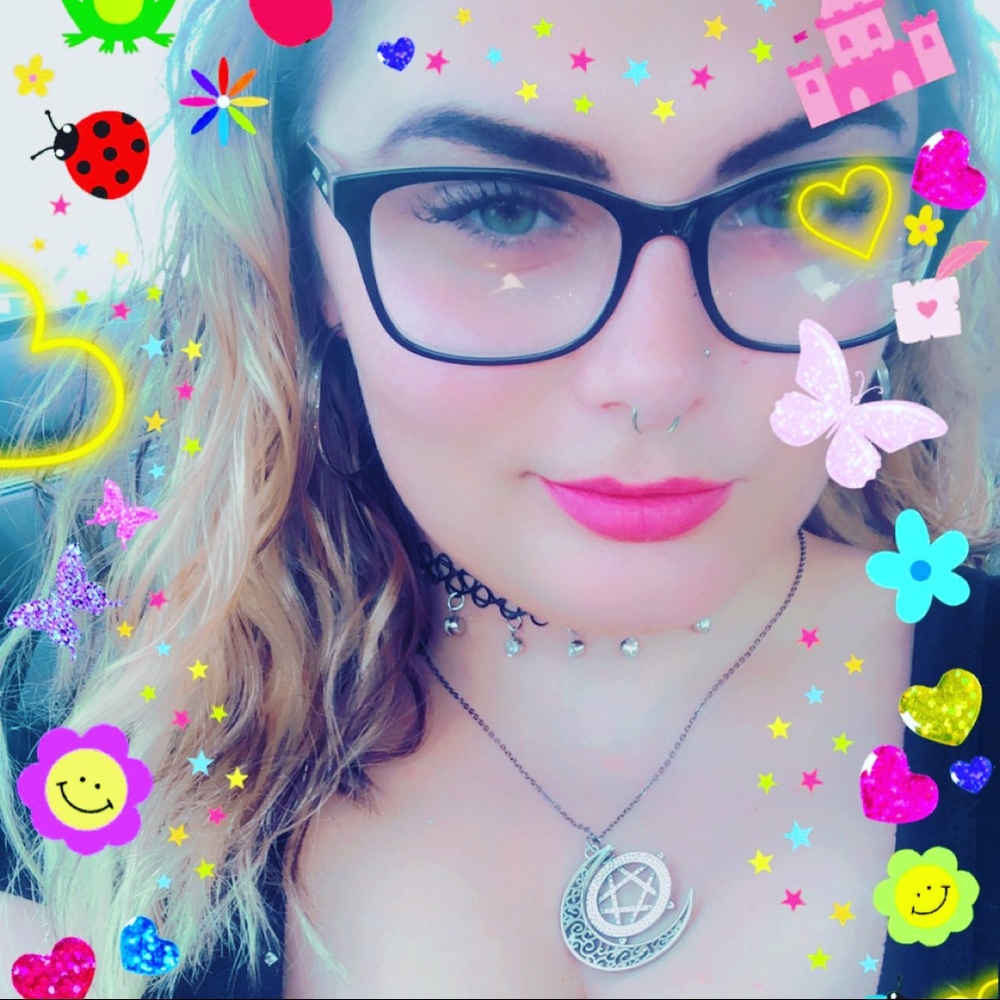 Meet your Posher, Brittany